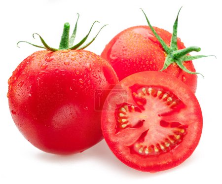 Foto de Tomates rojos recién lavados cubiertos con gotas de agua sobre fondo blanco. - Imagen libre de derechos
