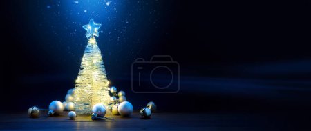 Téléchargez les photos : Arbre de Noël et lumière de Noël. Bannière de Noël ou conception de carte de vœux avec copie spac - en image libre de droit