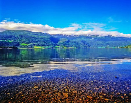 Lago en Voss, Noruega
