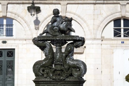 Téléchargez les photos : Vue de la célèbre cathédrale Sainte Croix, Orlans, France - en image libre de droit