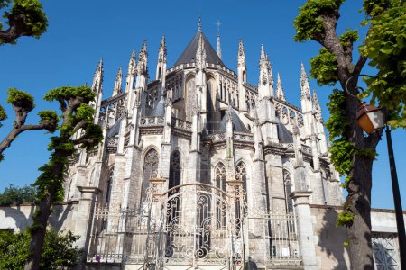 Téléchargez les photos : Vue de la célèbre cathédrale Sainte Croix, Orlans, France - en image libre de droit