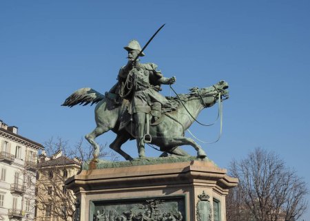 Téléchargez les photos : Monument de Ferdinando di Savoia par le sculpteur Alfonso Balzico vers 1866 à Turin, Italie - en image libre de droit
