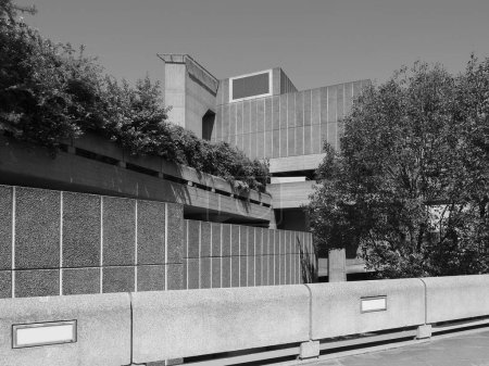 Téléchargez les photos : La Hayward Gallery, nouvelle architecture brutaliste emblématique à Londres, Royaume-Uni - en image libre de droit