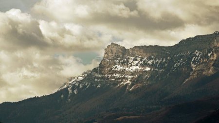 Steile Hänge des Vercors-Gebirges