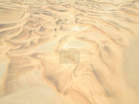 Téléchargez les photos : Désert de Namibie. Vue Aérienne Dunes De Sable près de Walvis Bay et Swakopmund. Skeleton Coast. Namibie. Afrique. - en image libre de droit
