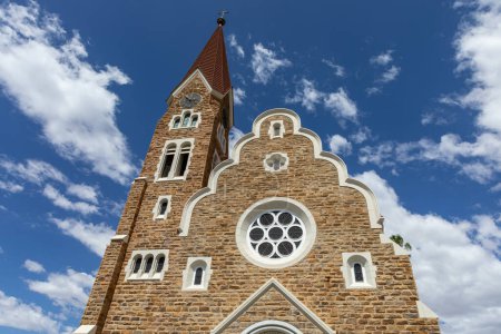 Foto de Christus Kirche, o Iglesia de Cristo. Destino turístico popular en Windhoek, Namibia. África. - Imagen libre de derechos