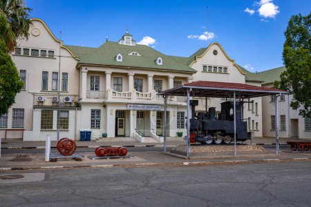 Foto de Estación de ferrocarril en Windhoek. Windhoek es la capital y la ciudad más grande de Namibia. África Austral. - Imagen libre de derechos