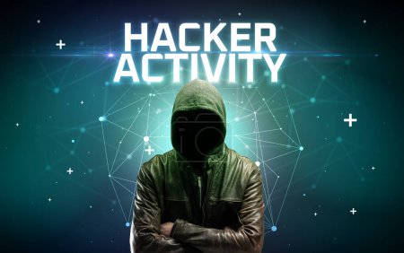 Téléchargez les photos : Mystérieux hacker avec inscription HACKER ACTIVITY, inscription de concept d'attaque en ligne, concept de sécurité en ligne - en image libre de droit