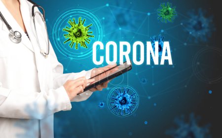 Foto de Médico prescribe una prescripción con inscripción CORONA, concepto pandémico - Imagen libre de derechos