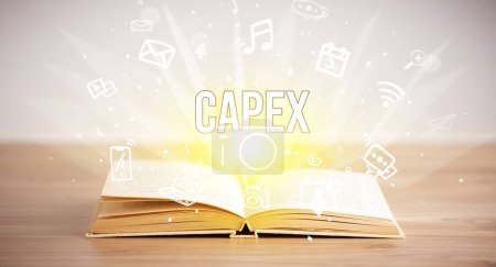 Téléchargez les photos : Livre d'Opeen avec inscription CAPEX, concept d'entreprise - en image libre de droit