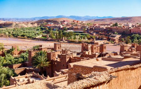 Foto de Vista de Kasbah Ait Ben Haddou en las montañas del Atlas de Marruecos - Imagen libre de derechos