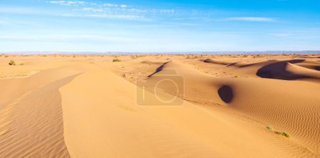 Téléchargez les photos : Dune de sable au Sahara-Maroc - en image libre de droit