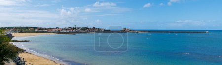 Téléchargez les photos : Vue panoramique de Saint Jean de Luz et Ciboure côte atlantique- Pays basque en France - en image libre de droit