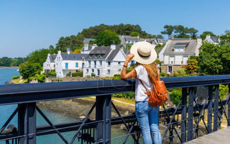 Téléchargez les photos : Touriste en Bretagne Morbihan, France - en image libre de droit