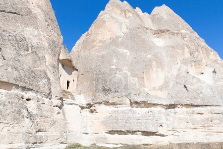 Téléchargez les photos : Rocks and mountains in Cappadocia - en image libre de droit