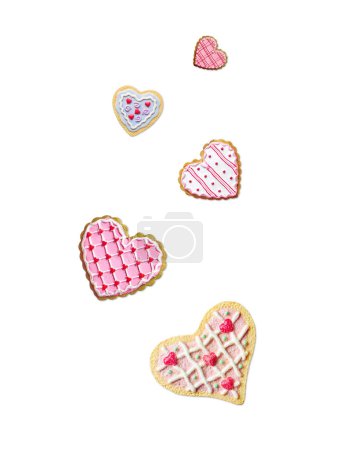 Téléchargez les photos : Valentines day heart shape cookie isolated, top view cutout - en image libre de droit