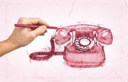 Téléchargez les photos : Une main masculine dessinant un vieux et vintage téléphone rouge Croquis - en image libre de droit