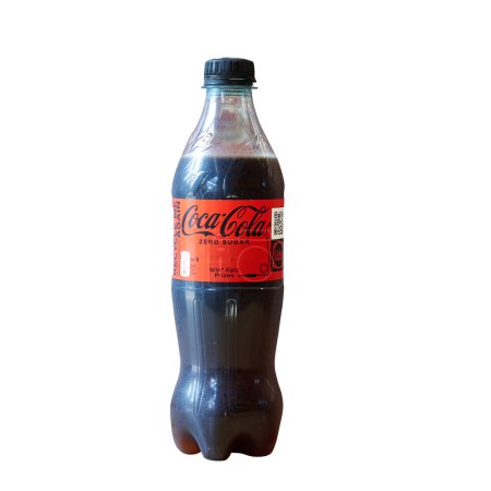 Foto de Bruselas, Bélgica - 21 de julio de 2023; 0L50 botella de bebida carbonatada dulce Coca Cola Zero sobre fondo blanco, hecha para Bélgica. Marca popular de bebidas - Imagen libre de derechos