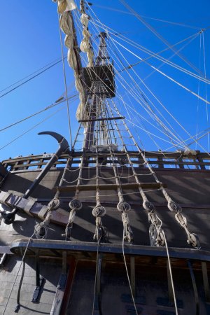 Italy, Sicily, Marina di Ragusa (Ragusa Province); nautical ropes on a wooden spanish galleon in the port, built in Spain in 2009 with the same specs of the original 17th cenrury galleons.