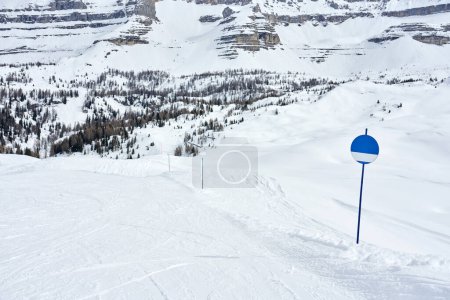 Fotos de las rutas de nieve Madonna di Campiglio. Foto de alta calidad
