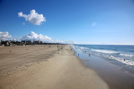 Téléchargez les photos : Huntington Beach, Californie - États-Unis - 6 mars 2022 : Huntington Beach Californie. Du plaisir au soleil. - en image libre de droit