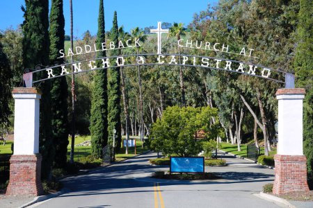 Foto de Iglesia Saddleback en Rancho Capistrano California. Rancho Capistrano. Sur de California. - Imagen libre de derechos