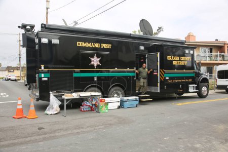 Téléchargez les photos : Poste de commandement Orange Country Sheriff car - en image libre de droit
