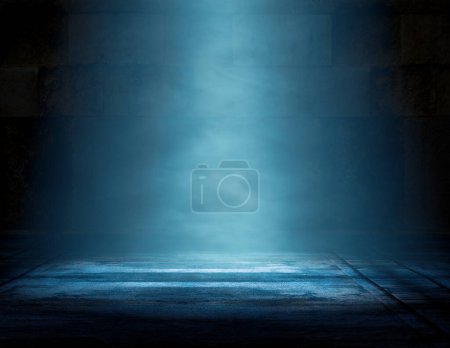Foto de Fondo interior de suelo y pared iluminado por el proyector. Habitación oscura vacía e ilustración fog.3d
. - Imagen libre de derechos