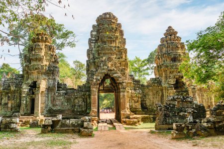 Eingang zum antiken Preah Khan Tempel in Angkor, Siem Reap, Kambodscha. Angkor ist eine beliebte Touristenattraktion.