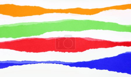 Foto de Fondo de papeles anaranjados, verdes, rojos y azules rasgados - Imagen libre de derechos
