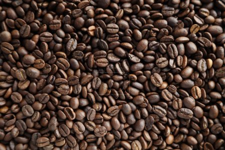 Foto de Primer plano de granos de café tostados - Imagen libre de derechos