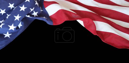 Foto de Primer plano de la bandera estadounidense sobre fondo oscuro - Imagen libre de derechos