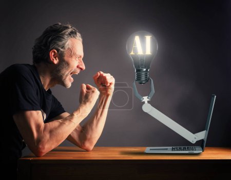 Der Mensch versucht sich gegen die KI zu wehren, der Mensch mit Laptop, von dem die Roboterhand eine Glühbirne hält, die KI ersetzt den Menschen