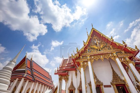Foto de Wat Thewarat Kunchorn Worawihan es un templo real, tipo Worawihan, ubicado en el distrito de Dusit, Bangkok. - Imagen libre de derechos