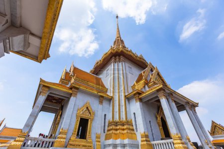 Foto de Wat Traimit Wittayaram Worawihan It is a Theravada Buddhist temple. In Samphanthawong District, Yaowarat District, Bangkok - Imagen libre de derechos