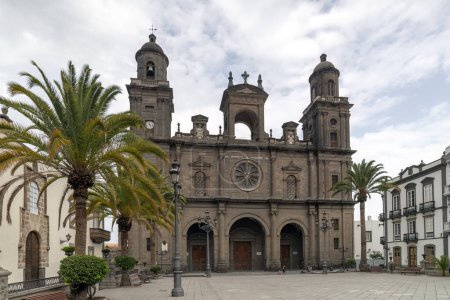 Foto de Paisaje con Catedral Santa Ana Vegueta en Las Palmas, Gran Canaria, Islas Canarias, España - Imagen libre de derechos