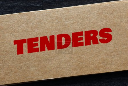 TENDERS Wort auf einem Blatt Papier. Konzept für Unternehmen.