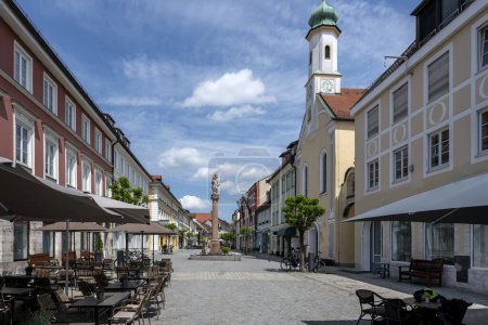 La ville de Murnau am Staffelsee en Bavière, Allemagne du Sud, Europe