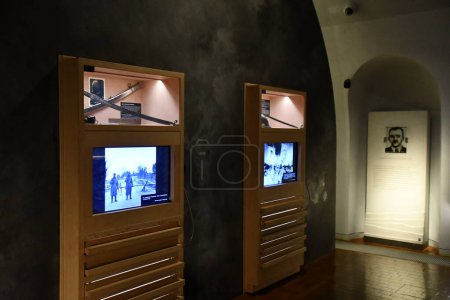 Téléchargez les photos : WARSAW, POLAND - JUL 10: Katyn Museum (Muzeum Katynskie) in Warsaw, Poland, as seen on July 10, 2022. - en image libre de droit