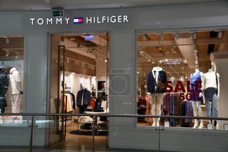 Photo for WARSAW, POLAND - JUL 16: Tommy Hilfiger store at Galeria Mokotow shopping mall in Warsaw, Poland, as seen on July 16, 2022. - Royalty Free Image