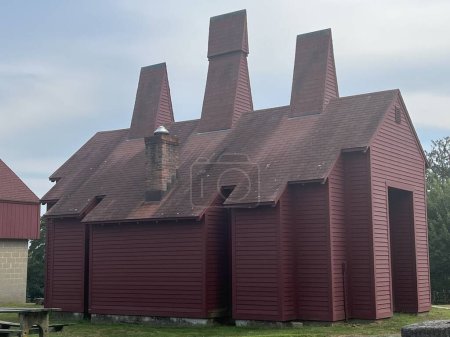 Foto de STRATFORD CT - SEP 4: Blacksmith Shop at Boothe Memorial Park & Museum in Stratford, Connecticut, as seen on Sep 4, 2022. - Imagen libre de derechos