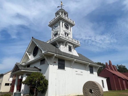 Foto de STRATFORD CT - SEP 4: Clocktower Museum at Boothe Memorial Park & Museum in Stratford, Connecticut, as seen on Sep 4, 2022. - Imagen libre de derechos
