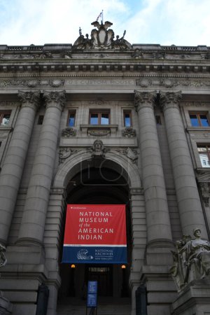 Téléchargez les photos : NEW YORK NY - MAR 18 : Smithsonian National Museum of the American Indian à New York, vu le 18 mars 2023. - en image libre de droit