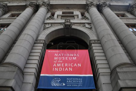 Téléchargez les photos : NEW YORK NY - MAR 18 : Smithsonian National Museum of the American Indian à New York, vu le 18 mars 2023. - en image libre de droit