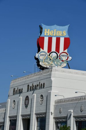 Téléchargez les photos : LOS ANGELES CA - 15 avril : Helms Bakeries à Los Angeles, Californie, tel que vu le 15 avril 2023. - en image libre de droit