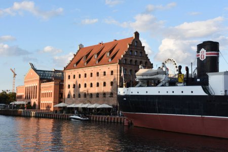 Foto de GDANSK, POLONIA - 21 AGO: SS Soldek en el Museo Marítimo Nacional de Gdansk, Polonia, visto el 21 de agosto de 2019. - Imagen libre de derechos