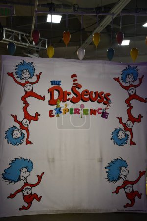 Foto de TYSONS VA - SEP 2: Experiencia del Dr. Seuss en el Tysons Corner Center en Tysons, Virginia, como se ve el 2 de septiembre de 2023. - Imagen libre de derechos