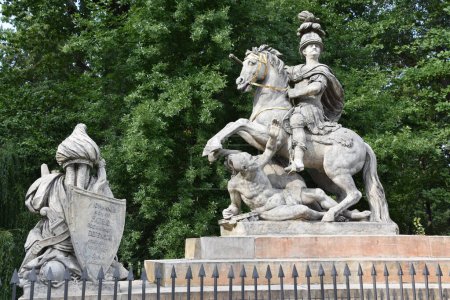 Téléchargez les photos : WARSAW, POLOGNE - 17 AOÛT : Monument du roi polonais Jan III Sobieski à Varsovie, Pologne, vu le 17 août 2019. - en image libre de droit