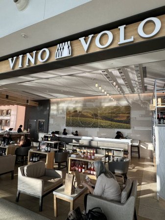 Photo for NEW ORLEANS, LA - NOV 21: Vino Volo at MSY Louis Armstrong New Orleans International Airport in Louisiana, as seen on Nov 21, 2023. - Royalty Free Image