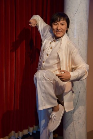 Foto de BRANSON, MO - 10 DE JUL: Estatua de cera Jackie Chan en el Hollywood Wax Museum en Branson, Missouri, vista el 10 de julio de 2023. - Imagen libre de derechos